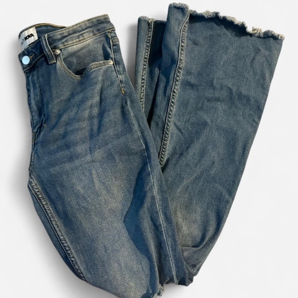 Fashion Nova Flare Jeans - Picture 1 of 6